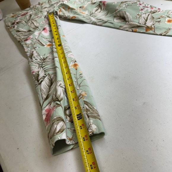 Women's Zara XS Green Floral Pants - Picture 4 of 8